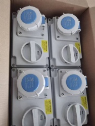 32A IP67 industrial socket + plug